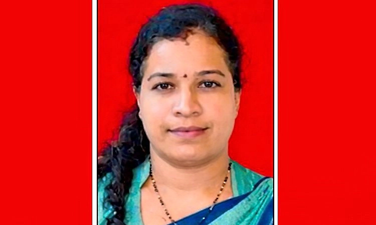 Woman killed after truck hits two-wheeler in Kota, daughter injured