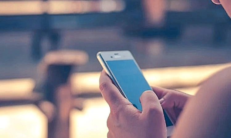 Bengaluru: Husband files complaint after wife sends him sex videos