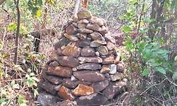 ಕೊಯ್ಯೂರು: ಆತಂಕ ಸೃಷ್ಟಿಸಿದ ಕಲ್ಲಿನ ಗುಪ್ಪೆ!