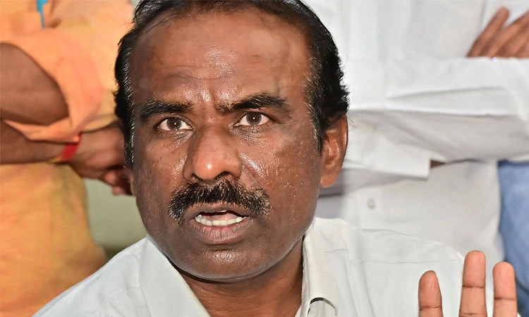 ಹಳಿ ತಪ್ಪಿದ ರೈಲಿನಂತಾದ ರಾಜ್ಯ ಸರ್ಕಾರ: ರವಿಕುಮಾರ್