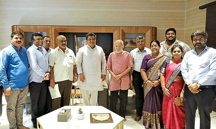 ಕೆ.ಎಸ್.ಡಿ.ಎಲ್ ಸಾಧನೆ: ಸಚಿವ ಎಂ ಬಿ ಪಾಟೀಲರಿಗೆ ಕಾರ್ಮಿಕರ ಸಂಘದ ಅಭಿನಂದನೆ 