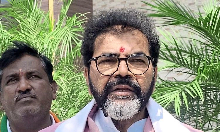 ಸರ್ಕಾರದ ಚಾಲಕ ಮಾತ್ರ ಬದಲಾಗಿದೆ, ಇಂಜಿನ್ ಬದಲಾಯಿಸಬೇಕು: ಛಲವಾದಿ ನಾರಾಯಣಸ್ವಾಮಿ
