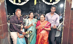 ಆದಿಉಡುಪಿ: "ರೆಡ್‌ ಸ್ಟೋನ್‌ ಎನ್‌ಕ್ಲೇವ್‌' ಅಪಾರ್ಟ್‌ಮೆಂಟ್‌ ಉದ್ಘಾಟನೆ   