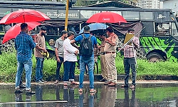 Gold trader robbed of gold and cash worth Rs 20 lakh near Mangaluru