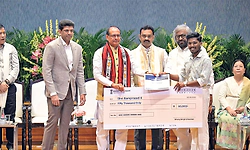 ವಿಬಿಜಿರಾಮ್‌ ಜಿ ಲೋಗೋ ಸ್ಪರ್ಧೆ: ಪುತ್ತೂರಿನ ರಾಮ್‌ ಪ್ರಸಾದ್‌ಗೆ ಪ್ರಶಸ್ತಿ ಪ್ರದಾನ