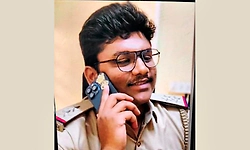 ಬಾಲಕರ ಪ್ಯಾಂಟ್‌ ಬಿಚ್ಚಿಸಿ ಅಶ್ಲೀಲ ವಿಡಿಯೋ ಮಾಡಿದ್ದ ಪಿಎಸ್‌ಐ ಬಂಧನ
