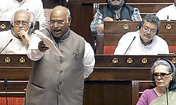 ಖರ್ಗೆ vs  ನಡ್ಡಾ: ಮನುಸ್ಮತಿ ವಾಕ್ಸಮರ!  