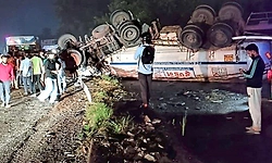 ತುಂಬೆಯಲ್ಲಿ ಎಲ್‌ಪಿಜಿ ಟ್ಯಾಂಕರ್‌ ಪಲ್ಟಿ