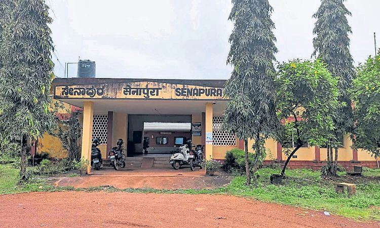 ಸೇನಾಪುರ: ಎಕ್ಸ್‌ಪ್ರೆಸ್ ರೈಲು ನಿಲುಗಡೆಗೆ ಹೆಚ್ಚಿದ ಬೇಡಿಕೆ