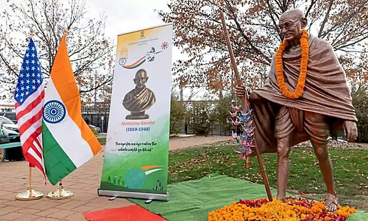 ಅಮೆರಿಕದ ಉ. ಡಕೋಟಾದಲ್ಲಿ ಗಾಂಧಿ ಪ್ರತಿಮೆ: ಇದೇ ಮೊದಲು