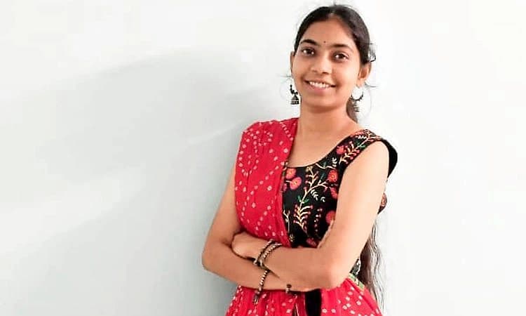 ಚೆನ್ನಾಗಿ ಓದುವಂತೆ ಬುದ್ದಿವಾದ ಹೇಳಿದ್ದಕ್ಕೆ ಇಂಜಿನಿಯರಿಂಗ್ ವಿದ್ಯಾರ್ಥಿನಿ ಆತ್ಮಹತ್ಯೆ