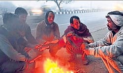 Chikkaballapura : ಮೈ ಕೊರೆಯುವ ಚಳಿಗೆ ಜಿಲ್ಲೆಯ ಜನ ತತ್ತರ!