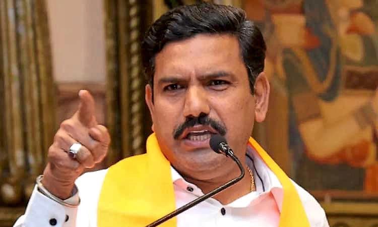 ಕನ್ನಡಿಗರಿಗಾಗಿ ನಿರ್ಮಿಸಿದ ಮನೆಗಳು ಕೇರಳದ ಅಕ್ರಮ ವಲಸಿಗರಿಗೆ: ಬಿ ವೈ.ವಿಜಯೇಂದ್ರ ಕಿಡಿ