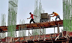 Labour card: 2.43 lakh fake construction workers in the state!