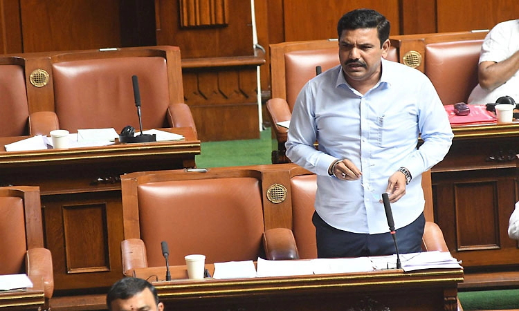 ಡ್ರಗ್ಸ್‌ ಜಾಲದ ಹಿಂದೆ ಸಚಿವರ ಹಿಂಬಾಲಕರು, ಕಾನ್‌ಸ್ಟೇಬಲ್‌ಗಳು: ಬಿಜೆಪಿ