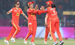 ಡಬ್ಲ್ಯುಪಿಎಲ್‌: ಗುಜರಾತ್ ಜೈಂಟ್ಸ್‌ ಎಲಿಮಿನೇಟರ್‌ಗೆ