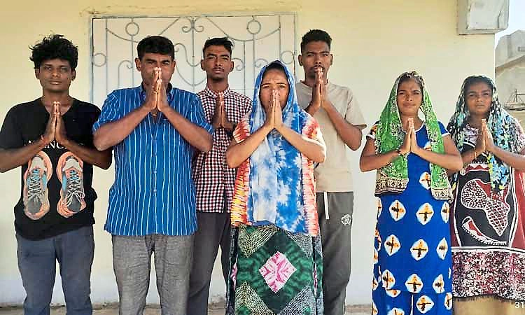 Davanagere: ಆಫ್ರಿಕಾದಲ್ಲಿ ಸಂಕಷ್ಟಕ್ಕೆ ಸಿಲುಕಿದ ಅಲೆಮಾರಿಗಳ ರಕ್ಷಣೆಗೆ ಮನವಿ