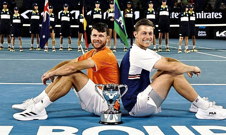 ಆಸ್ಟ್ರೇಲಿಯನ್ ಓಪನ್ ಡಬಲ್ಸ್:  ಮರ್ಟೆನ್ಸ್ ಶುಯಿ, ಹ್ಯಾರಿಸನ್ ಸ್ಕಪ್ ಸ್ಕಿ ಚಾಂಪಿಯನ್ಸ್  