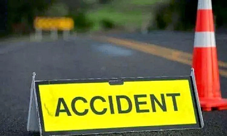 Karkala: ಕಾರು-ಸ್ಕೂಟರ್‌ ಡಿಕ್ಕಿ; ಇಬ್ಬರಿಗೆ ಗಾಯ