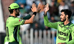 PAK vs AUS: ಮಿನ್ಹಾಸ್ 5 ವಿಕೆಟ್ ಬೇಟೆ; ಆಸೀಸ್‌ಗೆ ಆಘಾತವಿಕ್ಕಿದ ಪಾಕ್ 