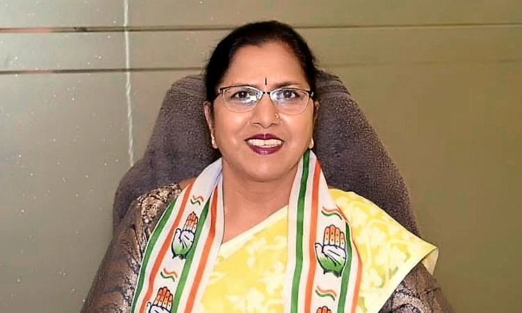 ವಿಧಾನ ಪರಿಷತ್‌ ಸದಸ್ಯತ್ವ: ಕಾಂಗ್ರೆಸ್‌ ನ ಗಾಯತ್ರಿ ಶಾಂತೇಗೌಡಗೆ ಗೆಲುವು, ಹೈಕೋರ್ಟ್‌ ತೀರ್ಪು