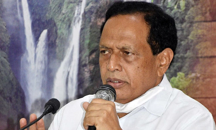 Thirthahalli: Kasturirangan report copy burnt by Kimmane Ratnakar