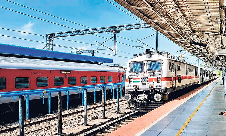 Mangaluru Railway Station: ಹತ್ತಿರವಿದ್ದರೂ ಸೆಂಟ್ರಲ್‌ - ಜಂಕ್ಷನ್‌ ಬಲು ದೂರ!