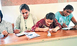 ಎಂಡೋಸಂತ್ರಸ್ತ ಮಕ್ಕಳಿಗೆ ಡೇ ಕೇರ್‌ ಆಸರೆ