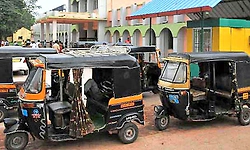 ಮಂಗಳೂರಿನಲ್ಲಿ ಆಟೋರಿಕ್ಷಾ ಪ್ರಯಾಣ ದರ ಪರಿಷ್ಕರಣೆ, ಕನಿಷ್ಠ ದರ ನಿಗದಿ