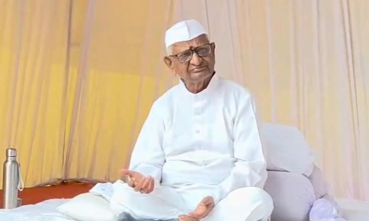 ಅಣ್ಣಾ ಹಜಾರೆ ಆಸ್ಪತ್ರೆಗೆ ದಾಖಲು: ತೀವ್ರ ನಿರ್ಜಲೀಕರಣ, ಮೂತ್ರಪಿಂಡದ ಸಮಸ್ಯೆ