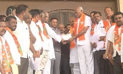 ಹುನಗುಂದದಲ್ಲಿ ಕಾಂಗ್ರೆಸ್‌ನಿಂದಲೇ ವೋಟ್‌ ಚೋರಿ: ಬಿಜೆಪಿ ಪ್ರತಿಭಟನೆ