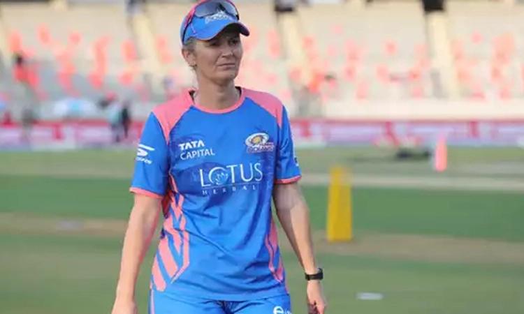 England: ಚಾರ್ಲೋಟ್‌ ಎಡ್ವರ್ಡ್ಸ್‌ ಇಂಗ್ಲೆಂಡ್‌ ವನಿತಾ ತಂಡದ ಮುಖ್ಯ ಕೋಚ್‌