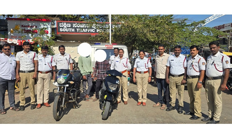 Davanagere: ರಾ.ಹೆದ್ದಾರಿಯಲ್ಲಿ ಬೈಕ್ ವ್ಹೀಲಿಂಗ್‌; ಇಬ್ಬರ ಬಂಧನ, 2 ಬೈಕ್ ವಶ