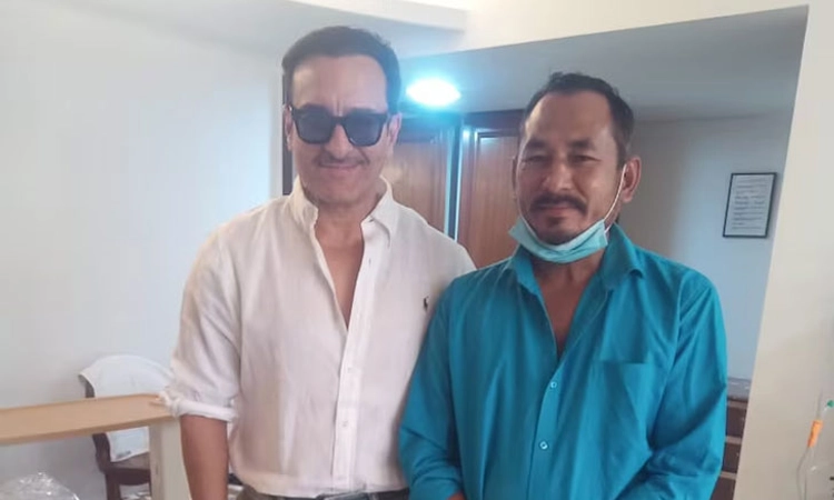 Saif Ali Khan;ಸಂಕಷ್ಟದಲ್ಲಿ ನೆರವಾದ ಆಟೋ ಚಾಲಕನಿಗೆ ಧನ್ಯವಾದ ಹೇಳಲು ಮರೆಯದ ನಟ