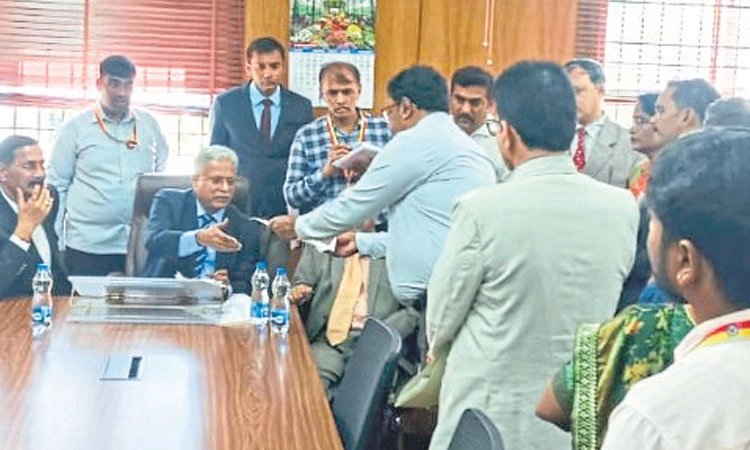 Lokayuktha Raid: 40 ಕಚೇರಿ ಮೇಲೆ ಮುಂದುವರಿದ ಲೋಕಾ ದಾಳಿ