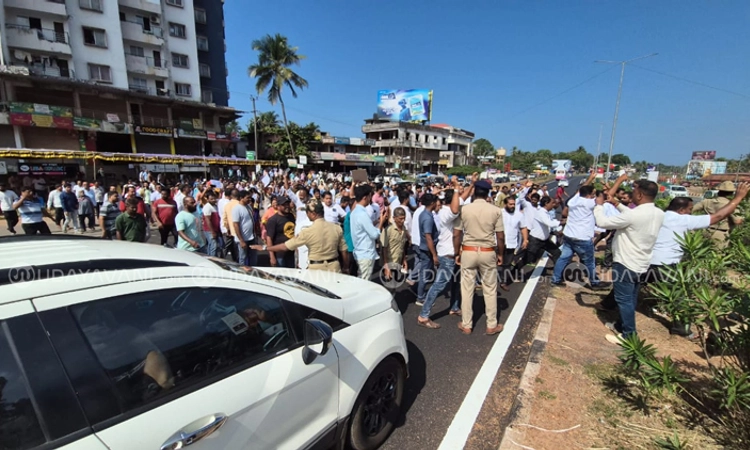 Uchila : ರಾಷ್ಟ್ರೀಯ ಹೆದ್ದಾರಿ 66ರಲ್ಲಿ ನಿರಂತರ ಅಪಘಾತ… ಹೆದ್ದಾರಿ ತಡೆದು ಪ್ರತಿಭಟನೆ