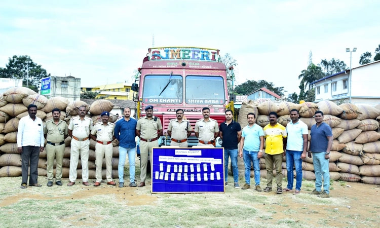 ಗುಜರಾತ್‌ಗೆ ತಲುಪಿಸಬೇಕಿದ್ದ ಕೋಟ್ಯಾಂತರ ರೂಪಾಯಿ ಮೌಲ್ಯದ ಅಡಿಕೆಯ ವಂಚಿಸಿದ ಖದೀಮರ ಸೆರೆ