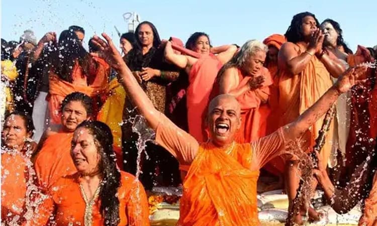 Maha Kumbh Mela 2025: ಯಾರು ಈ ನಾಗಾ ಸಾಧ್ವಿಗಳು…ನಿಗೂಢ, ಕಠಿಣ ಸವಾಲಿನ ಹಾದಿ ಇವರದ್ದು!