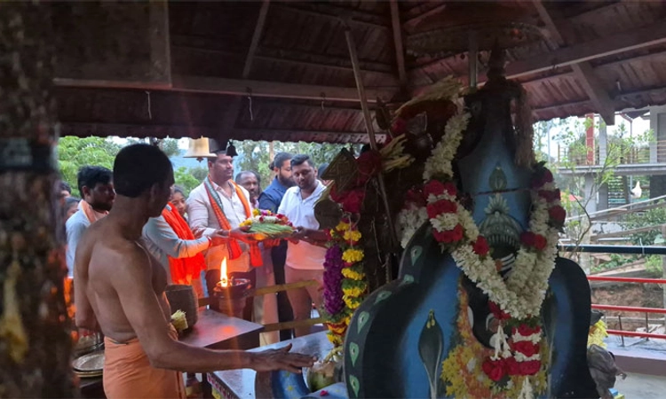 C.T.Ravi ಪರವಾಗಿ ಸ್ವಾಮಿ ಕೊರಗಜ್ಜನ ಮೊರೆ ಹೋದ ಬಿಜೆಪಿ ಕಾರ್ಯಕರ್ತರು