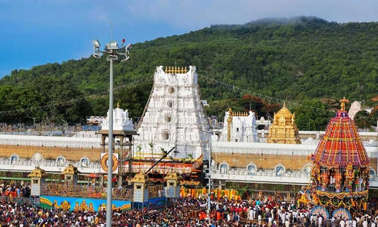 TTD: ತಿರುಪತಿ ದೇಗುಲದಲ್ಲಿ ಅರ್ಧ ಕೆ.ಜಿ. ಚಿನ್ನ ಕಳವು: ನೌಕರನ ಬಂಧನ