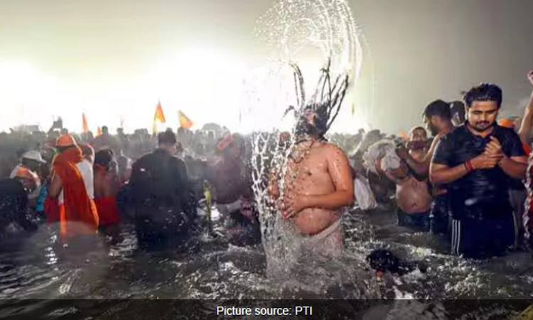 Mahakumbh Mela: ಮಕರ ಸಂಕ್ರಾಂತಿಯಂದು ಮಹಾಕುಂಭದಲ್ಲಿ ಸಾಧು ಸಂತರ ಶಾಹಿ ಸ್ನಾನ