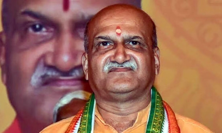 Mudhol: ಹಸುಗಳ ಕೆಚ್ಚಲು ಕೊಯ್ದು ವಿಕೃತಿ ಮೆರೆದವರನ್ನು ಕೂಡಲೇ ಬಂಧಿಸಿ: ಪ್ರಮೋದ್ ಮುತಾಲಿಕ್