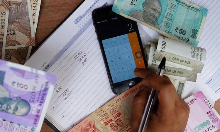 Finance Debt: ಫೈನಾನ್ಸ್‌ ಸಾಲ ವಸೂಲಿಗೆ ಹೆದರಿ ಊರನ್ನೇ ಬಿಟ್ಟರು!