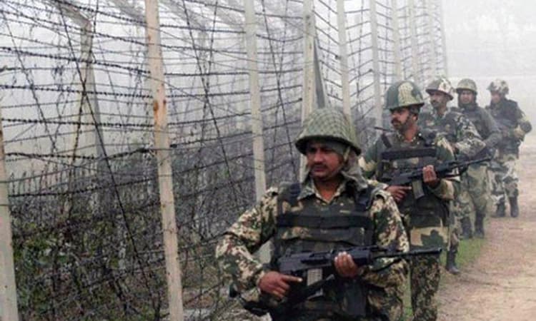 BSF; ಶೀಘ್ರ 16 ಬೆಟಾಲಿಯನ್‌ ಬಲ? : ಬಾಂಗ್ಲಾ ಗಡಿಯಲ್ಲೂ ಹೆಚ್ಚುವರಿ ಪಡೆ