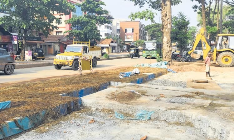 Mangaluru: ಪಂಪ್‌ವೆಲ್‌ ಪಡೀಲ್‌ ರಸ್ತೆ ಅಂತಿಮ ಘಟ್ಟ