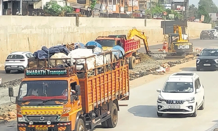 Udupi: ಚತುಷ್ಪಥದಲ್ಲಿ ವಾಹನ ಸಂಚಾರ ಆರಂಭ; ಸಂತೆಕಟ್ಟೆ ವೆಹಿಕ್ಯುಲರ್‌ ಓವರ್‌ಪಾಸ್‌