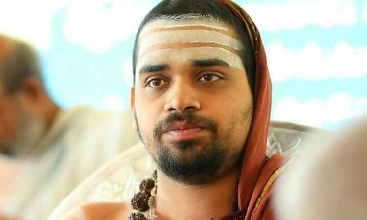 ಹಿಂದೂ ಕುಟುಂಬಗಳಿಗೆ ಹಿಂದೂಗಳೇ ನೆರವಾಗಬೇಕು: ಶ್ರೀ ವಿಧುಶೇಖರ ಭಾರತಿ ಸ್ವಾಮೀಜಿ