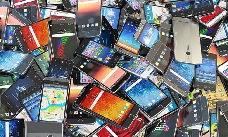 Chikkaballapur: ಸಿಇಐಆರ್‌ ಆ್ಯಪ್‌ನಲ್ಲಿ ಕಳೆದೋದ 933 ಮೊಬೈಲ್‌ಗ‌ಳು ಪತ್ತೆ!