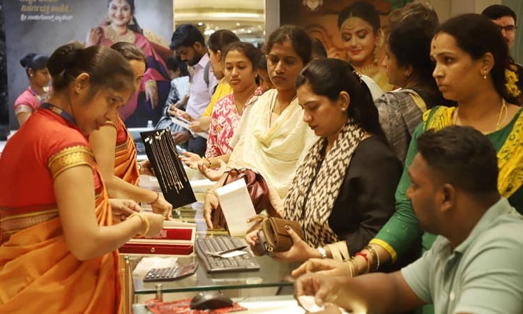 Bengaluru; ಅಕ್ಷಯ ತೃತೀಯಾ ದಿನ 2 ಟನ್‌ ಚಿನ್ನ ಮಾರಾಟ!