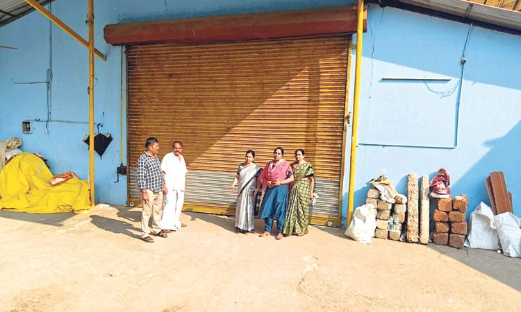 Mangaluru: ಗೋದಾಮಿಗೆ ದಾಳಿ, 500 ಕ್ವಿಂಟಾಲ್‌ ಅನ್ನಭಾಗ್ಯದ ಅಕ್ಕಿ ವಶಕ್ಕೆ